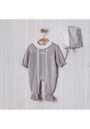 Nervürlü Yakası Fırfırlı Şapkalı Bebe Kız Tulum Gri