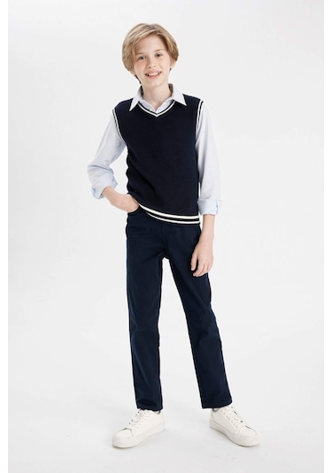 DeFacto Erkek Çocuk Düz Paça Cepli Lacivert Basic Düz Gabardin Okul Pantolonu U3254A624AUNV253 DeFacto Erkek Çocuk Düz Paça Cepli Lacivert Basic Düz Gabardin Okul Pantolonu U3254A624AUNV253