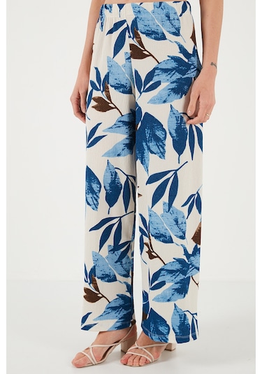 Lela Desenli Regular Fit Truvakar Kol V Yaka Alt-Üst Bayan Takım 5865357 Saks