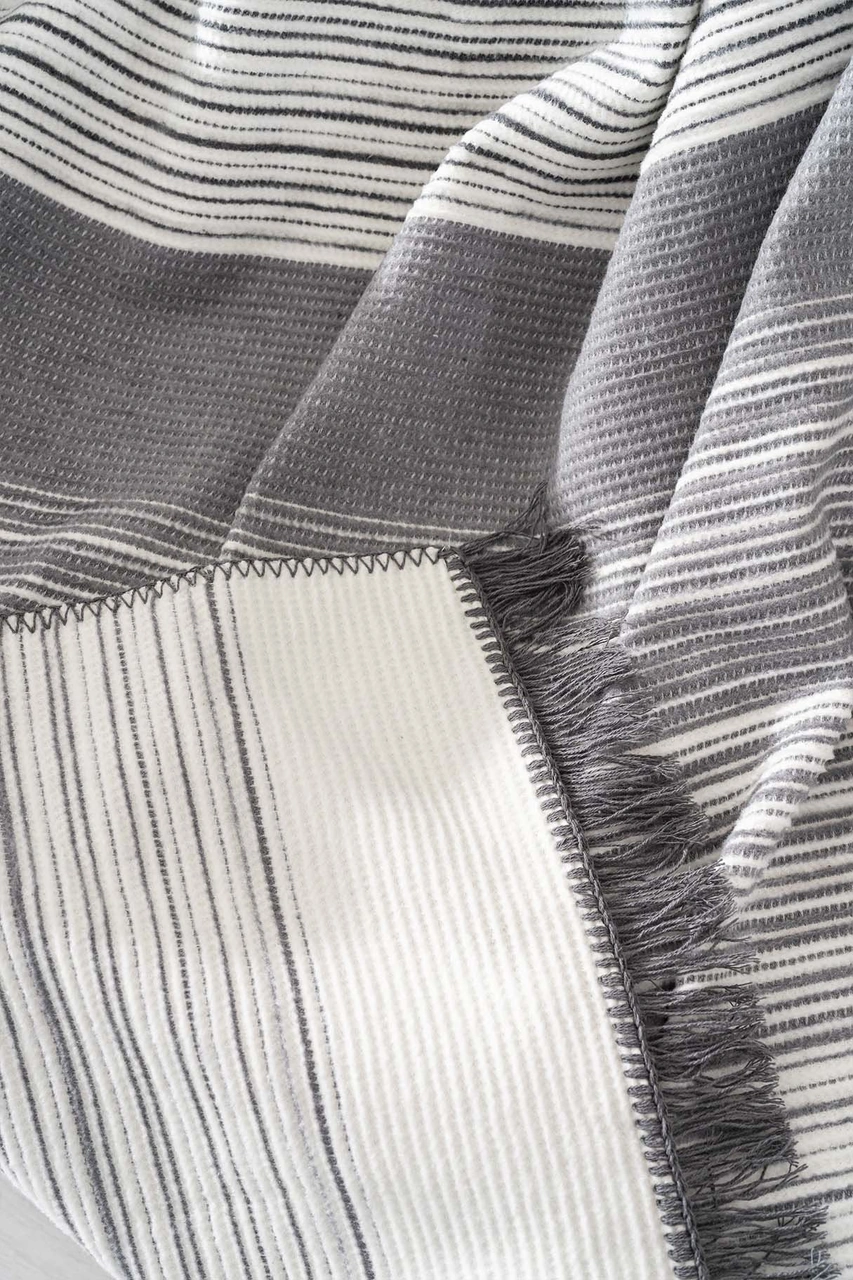 Veloura Antrasit Tek Kişilik Battaniye - Tv Battaniyesi 135x180 Cm Antrasit