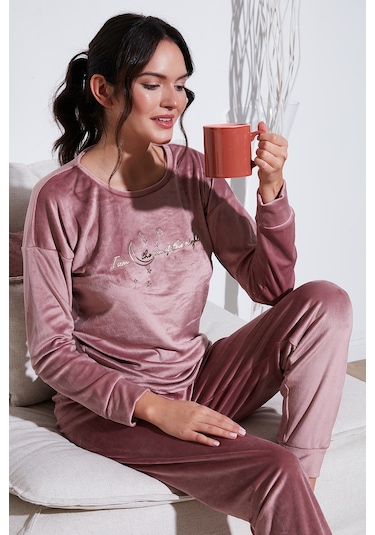 Lela Regular Fit Yumuşak Dokulu Kadife Bayan Pijama Takımı 6094200W4 Pudra