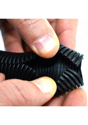 7mm Yarıklı Spiral Boru Kablo Izolasyon Hortumu Siyah Esnek