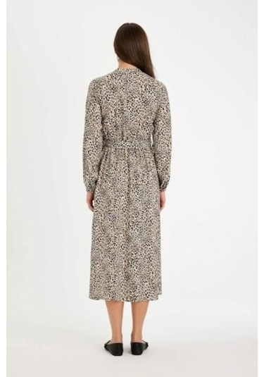 Defacto Apaş Yaka Leopar Desenli Düğmeli Uzun Kollu Viskon Kemerli Maxi Elbise D1070AX24AUER37 Defacto Apaş Yaka Leopar Desenli Düğmeli Uzun Kollu Viskon Kemerli Maxi Elbise D1070AX24AUER37