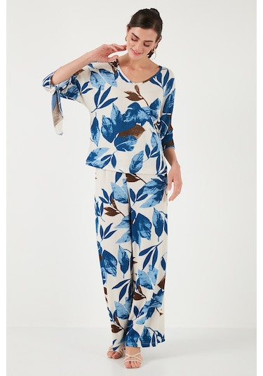 Lela Desenli Regular Fit Truvakar Kol V Yaka Alt-Üst Bayan Takım 5865357 Saks