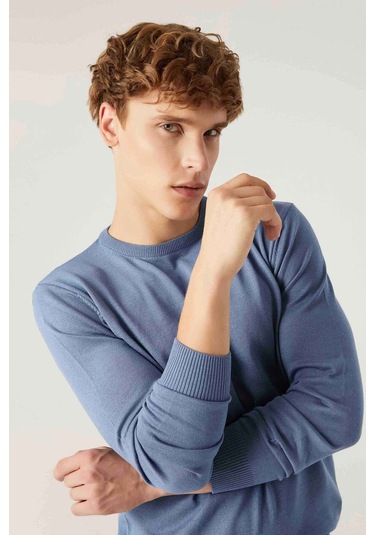 Regular Fit Koyu Mavi Tüylenme Yapmayan Bisiklet Yaka Triko Kazak Mavi