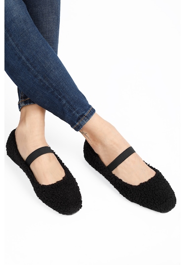 Siyah Peluş Tüylü Bant Detaylı Panduf, Kadın Ev Ayakkabısı Babet Siyah