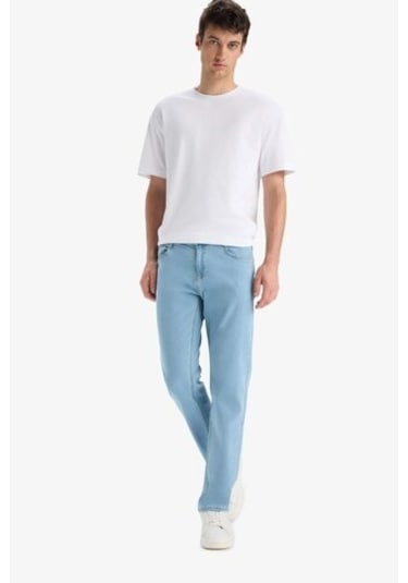 Defacto Sergio Regular Fit Normal Kalıp Normal Bel Boru Paça Jean Pantolon E7268ax25smnm39 Mavi