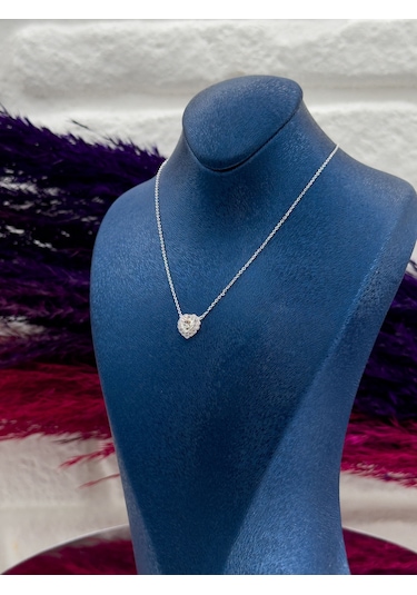 925 Ayar Gümüş Tektaş Kalpli Desenli Popüler Kadın Kolye Gümüş