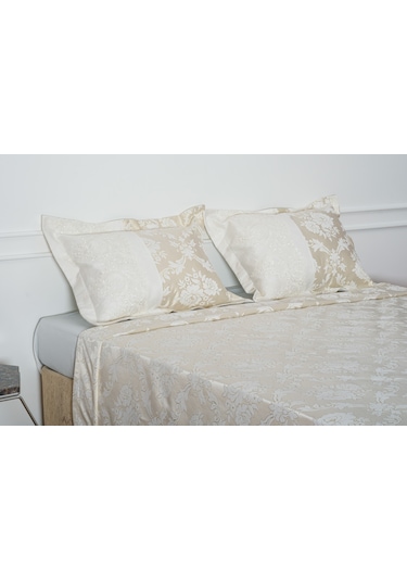 Finezza Beste Fransız Dantelli Simli Jakar Kumaş Gold Yatak Örtüsü 3 Prç-1452 Altın