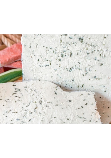 Gökçeoğlu Tam Yağlı Bitlis Otlu Tulum Peyniri 2850 G