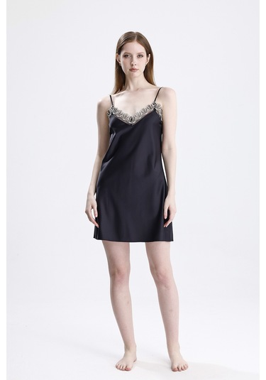 Laperissa Kadın Siyah Saten Dantelli Ayarlanabilir Askılı Şık Gecelik Siyah