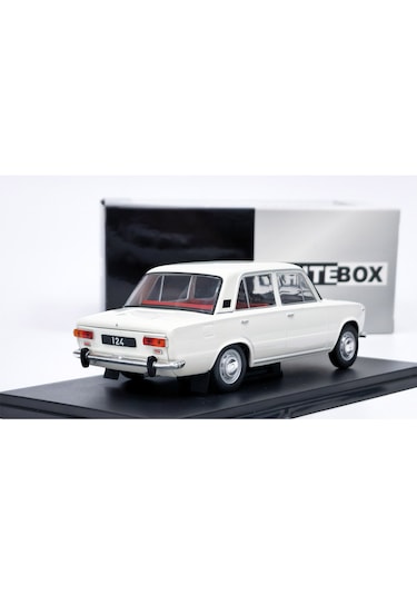 1:24 Whitebox 1970 Fiat 124