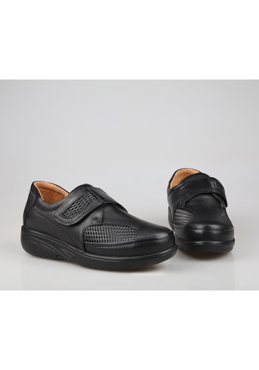 Castle Black 42633 Hakiki Deri Ortopedik Siyah Kadın Günlük Anne Ayakkabısı Siyah