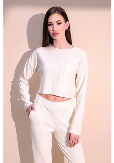 Kadın Ekru Uzun Kol Kendinden Dokulu Cepli Crop Sweatshirt, Salaş Kesim Bluz Ekru