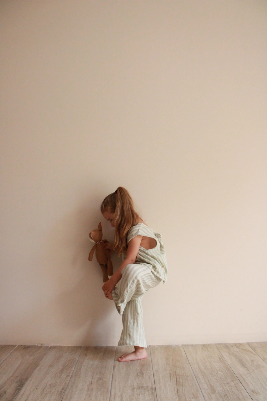 Yeşil Çizgili Sırt Detaylı Müslin Takım Yeşil