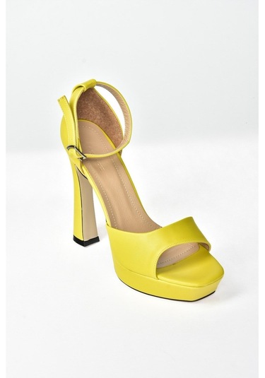 Fox Shoes Sarı Platform Kalın Topuklu Kadın Ayakkabı K404580109