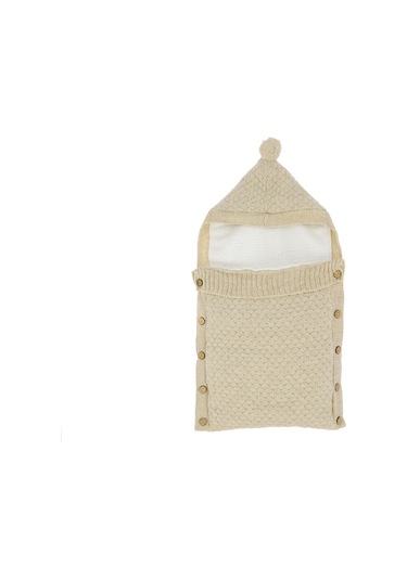 Kabartma Desenli Triko Kundaklı Battaniye Bej