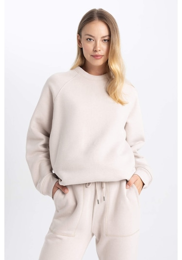 Defacto Oversize Geniş Kalıp Bisiklet Yaka Kalın Basic Düz Casual Sweatshirt V2697AZ23WNBG187 Bej Defacto Oversize Geniş Kalıp Bisiklet Yaka Kalın Basic Düz Casual Sweatshirt V2697AZ23WNBG187 Bej