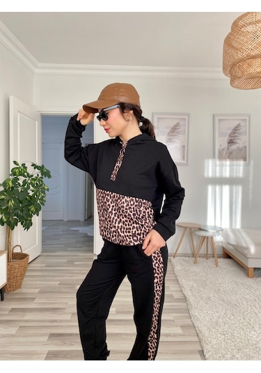 Ge Ticaret Kadın Uzun Kollu Leopar Detay Sweat Ve Yanı Leopar Şerit Detay Pantolon Ikili Takım Siyah