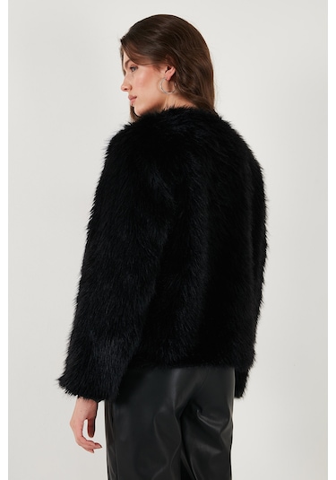 Lela Oversize Fit Yuvarlak Yaka Astarlı Kısa Bayan Kürk 6810266 Siyah