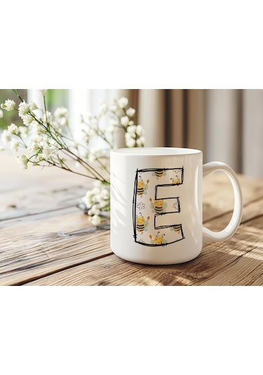 E Harfi Arı Desenli Kupa - Sevimli Hayvan Temalı Kişiye Özel Kahve Kupası - Şans Kupası Beyaz