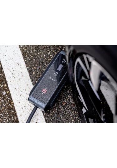 Brennenstuhl E-mobility Serisi Duvar Tipi Uyumlu 3 Fazlı 8 M Kablolu 16A 11 KW Elektrikli Araç Şarj İstasyonu