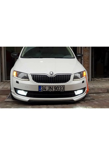 Skoda Octavia Plastik Ön Ek