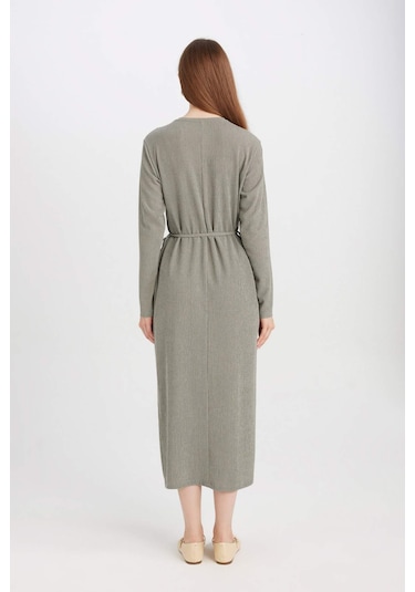 DeFacto Regular Fit Bürümcük Uzun Kollu Midi Elbise D5024AX24AUKH499