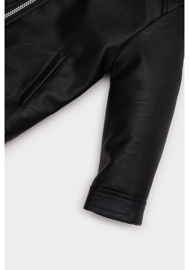 Defacto Erkek Bebek Kapüşonlu Pelüş Astar Suni Deri Ceket Mont A2220a525aubk27 Siyah