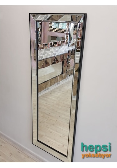 Ayna Çerçeveli Model Siyah Renk Boy Aynası Siyah