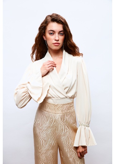 Sateen Kol Aksesuar Detaylı Bluz - Bej-133702