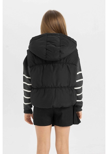 DeFacto Kız Çocuk Su İtici Kapüşonlu Fermuarlı Cepli Şişme Yelek C4971A824AUBK27 DeFacto Kız Çocuk Su İtici Kapüşonlu Fermuarlı Cepli Şişme Yelek C4971A824AUBK27