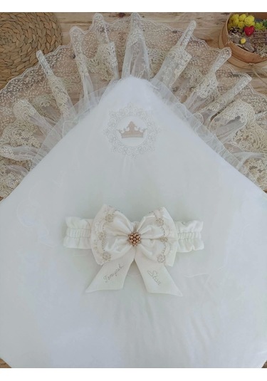 Yenidoğan Sahra Taç Nakışlı Plazma Taşlı Güpürlü Fiyonklu Duvaklı Trilüks Kundak Bebek Battaniyesi Sütlü Kahve Sütlü Kahverengi