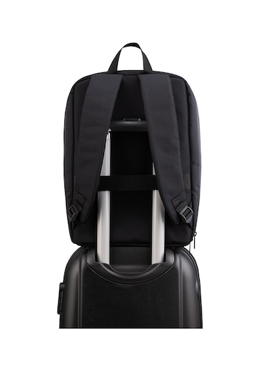 Casper 15.6" M102 Siyah Slim Suya Dayanıklı Laptop Sırt Çantası