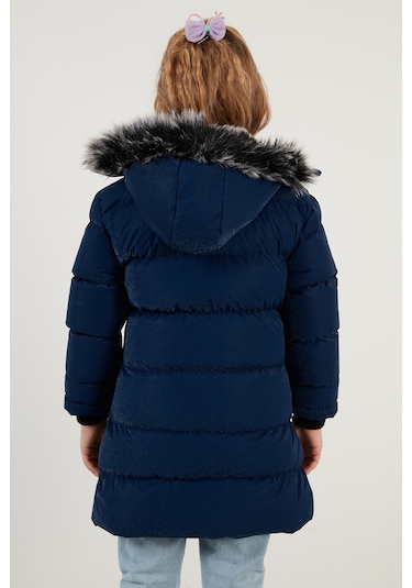 Lela Yakası Suni Kürklü Peluş Astarlı Çıkarılabilir Kapüşonlu Dar Kesim Kışlık Kız Çocuk Mont 5760002 Saks Lela Yakası Suni Kürklü Peluş Astarlı Çıkarılabilir Kapüşonlu Dar Kesim Kışlık Kız Çocuk Mont 5760002 Saks