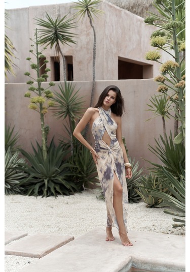 Enonireh Dekolteli Bej Uzun Elbise Bej