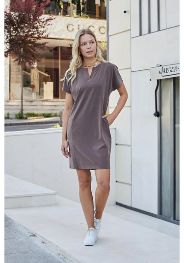 Kadın Modal İpeksi Hafif Esnek Kumaş Geniş Sıfır Yaka Patlı Düşük Omuzlu Yan Cepli Diz Boy Elbise-kahve Kahve Kadın Modal İpeksi Hafif Esnek Kumaş Geniş Sıfır Yaka Patlı Düşük Omuzlu Yan Cepli Diz Boy Elbise-kahve Kahve