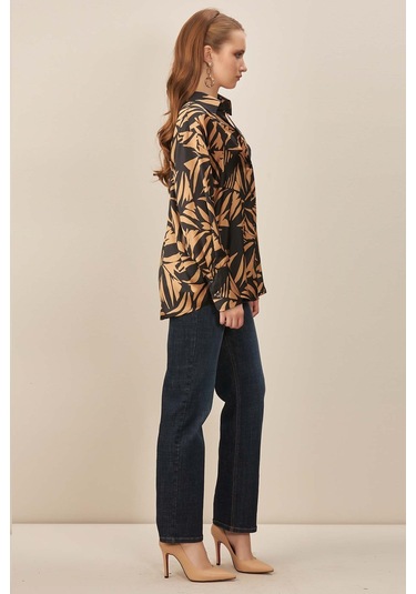 V Yaka Çok Renkli Desenli Gömlek Çok Renkli