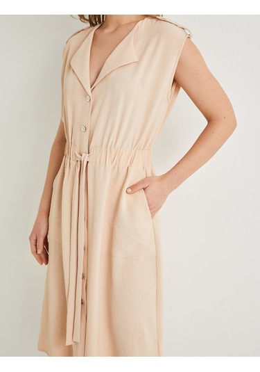 Koton Midi Gömlek Elbise Beli Kuşaklı Düğmeli Cepli Apoletli Bej 4sak80001pw Ekru