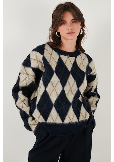 Lela Oversize Fit Bisiklet Yaka Baklava Desenli Yumuşak Dokulu Bayan Kazak 4616223 Lacivert