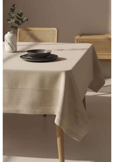 Nora Bej Zarf Köşe Masa Örtüsü 150x220 Cm Bej