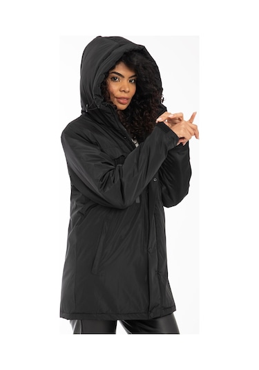 Kadın Siyah Içi Polarlı Su Ve Rüzgar Geçirmez Kapüşonlu Kışlık Mont Siyah