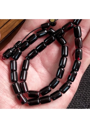 İmzalı 7X11 mm Kırmızı Siyah Ateşi Kehribar Tesbih Usta İşçilikli