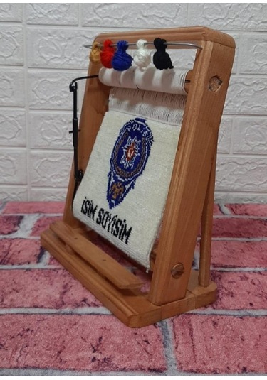 100tel Polis İsim Motifli El Dokuması Hediyelik Minyatür Halı Çok Renkli