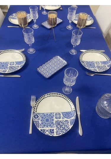 Sıvı Geçirmez Dertsiz Masa Örtüsü Çivit Mavisi