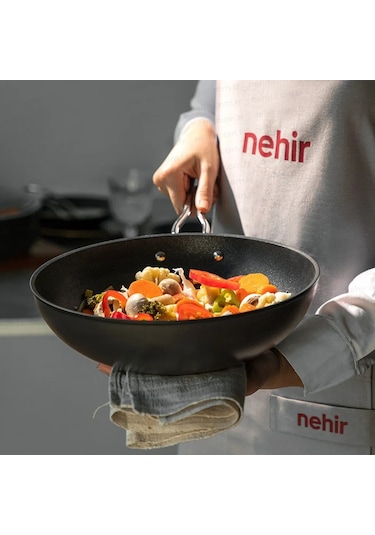 Nehir Titanium Siyah 28 Cm Wok Tava