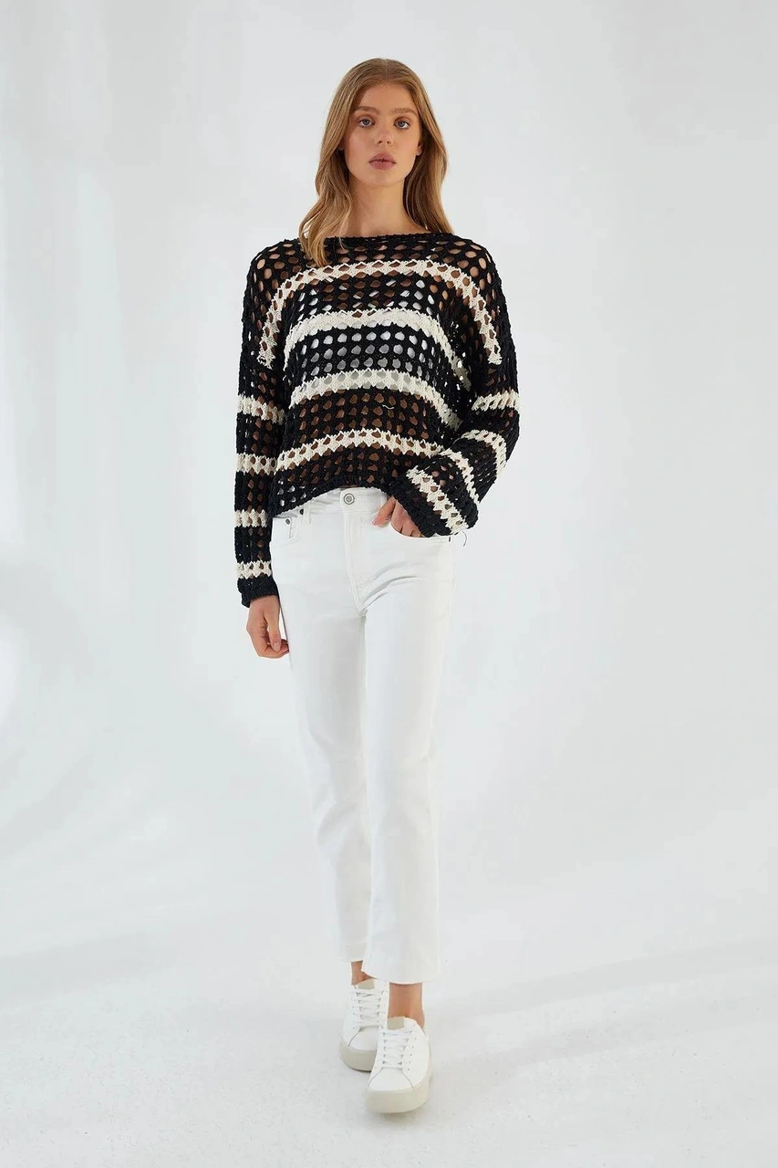 6877 Kadın Çizgili Ajurlu Kayık Yaka Triko Kazak Siyah Siyah