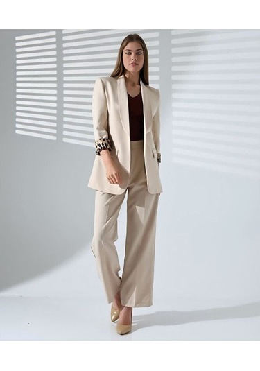 Kadın Normal Kalıp İçi Leopar Desem Hürrem Blazer Ceket Bej