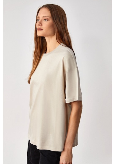 GRIMELANGE Jemmy Kadın %100 Organik Pamuk Relaxed Fit Yırtmaçlı Yuvarlak Yakalı Taş Rengi T-shirt Taş Rengi Taş