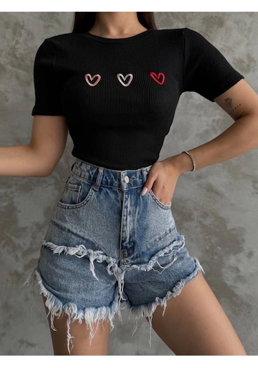 Defymoda Üçlü Kalp Nakışlı Bluz Siyah